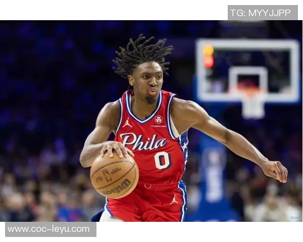 马克西表现不佳25投仅中7球贡献20分7助攻三分球命中率低迷仅2中8